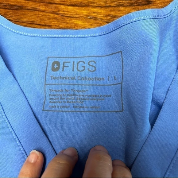 Figs scrubs top bundle - Picture 3 of 9
